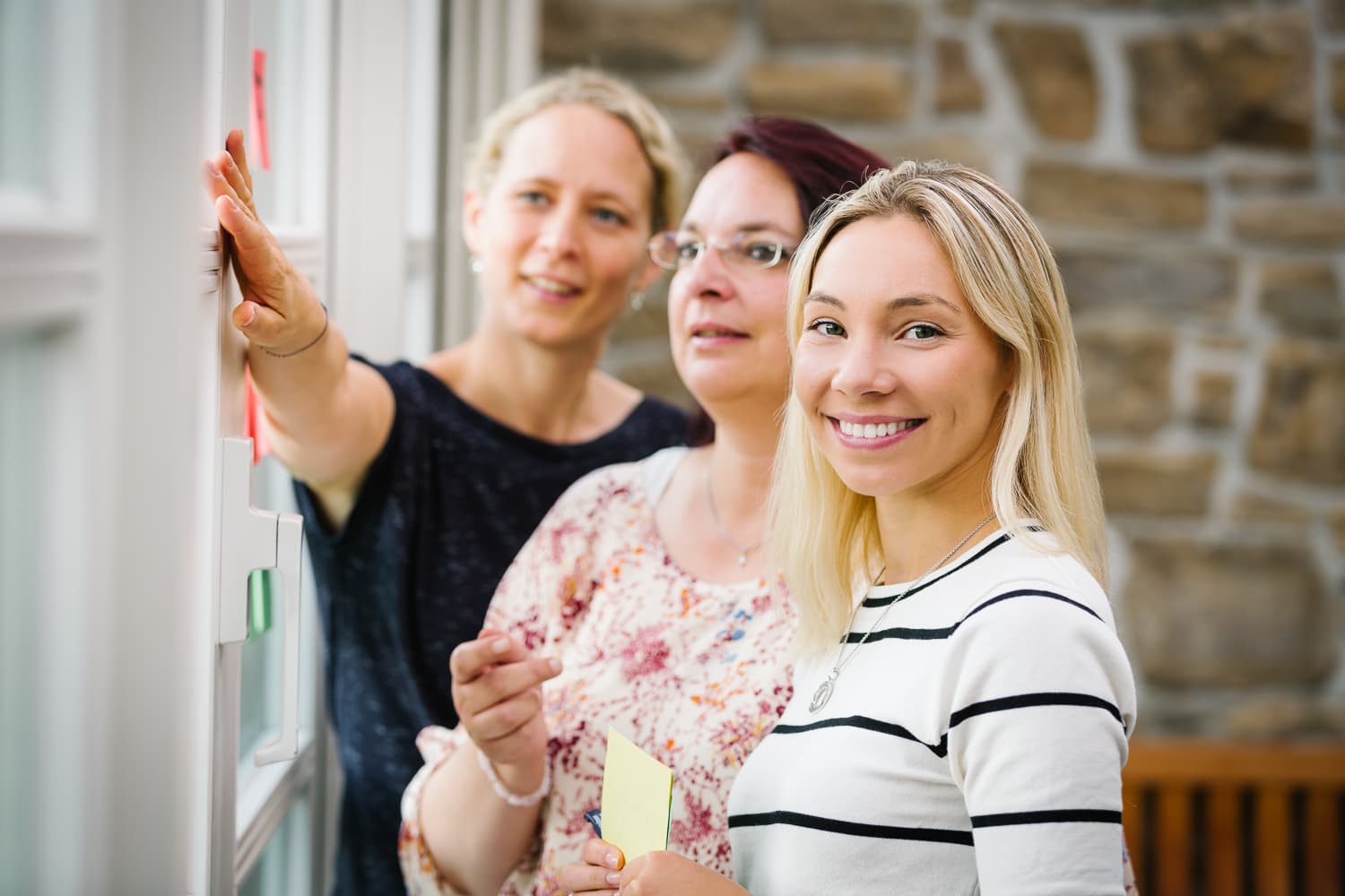 Drei Frauen planen Drei Frauen planen